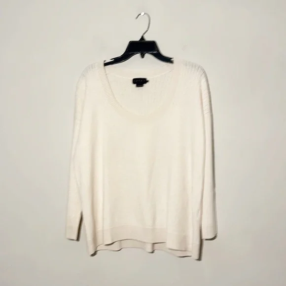 Hatch Scoop Neck Maternity Sweater in White/Cream - Picture 3 of 6